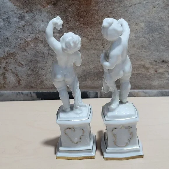 Vintage Pair Hutschenreuther Porcelain Cherubs Putti Four Seasons Figurine